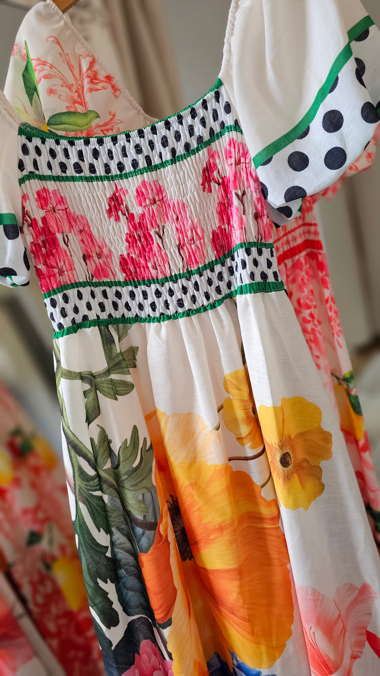 Floral & polka dot patterned puff sleeve dress