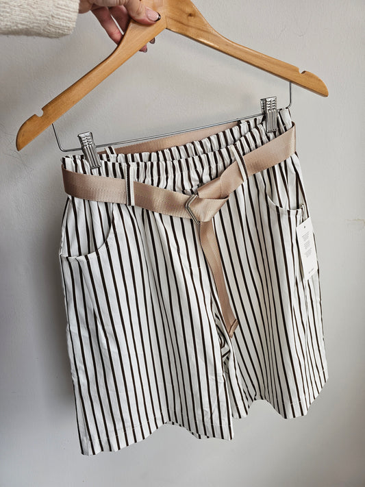 Stretchy stripe chocolate bermuda shorts
