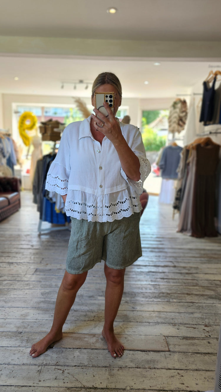 IVY ELASTICATED WAIST LINEN BLEND SHORTS IN KHAKI