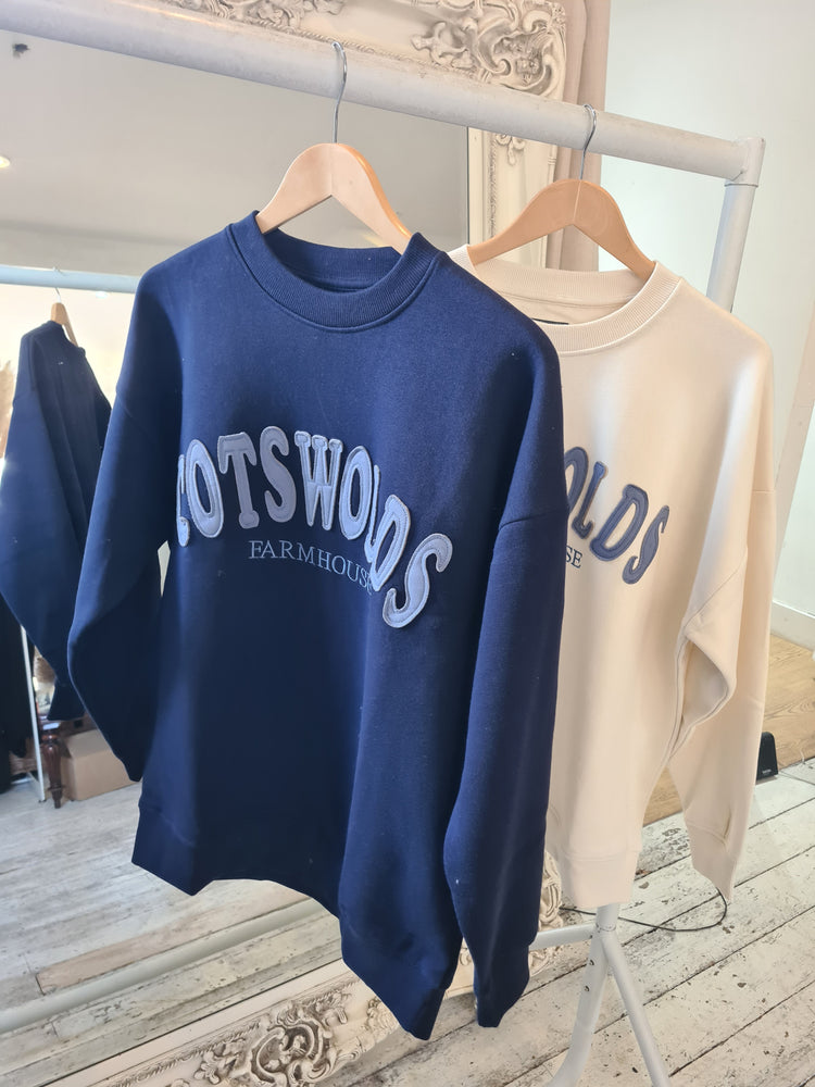 COTSWOLDS CREW NECK SWEATSHIRT IN Navy