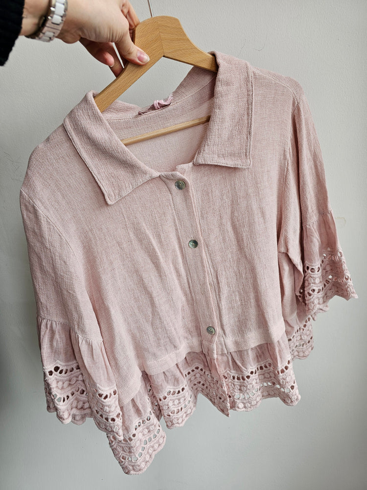 LILY LINEN BLEND ANGLAISE HEM SHIRT IN PINK