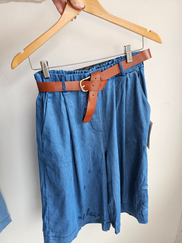 Mid denim cotton Bermuda shorts