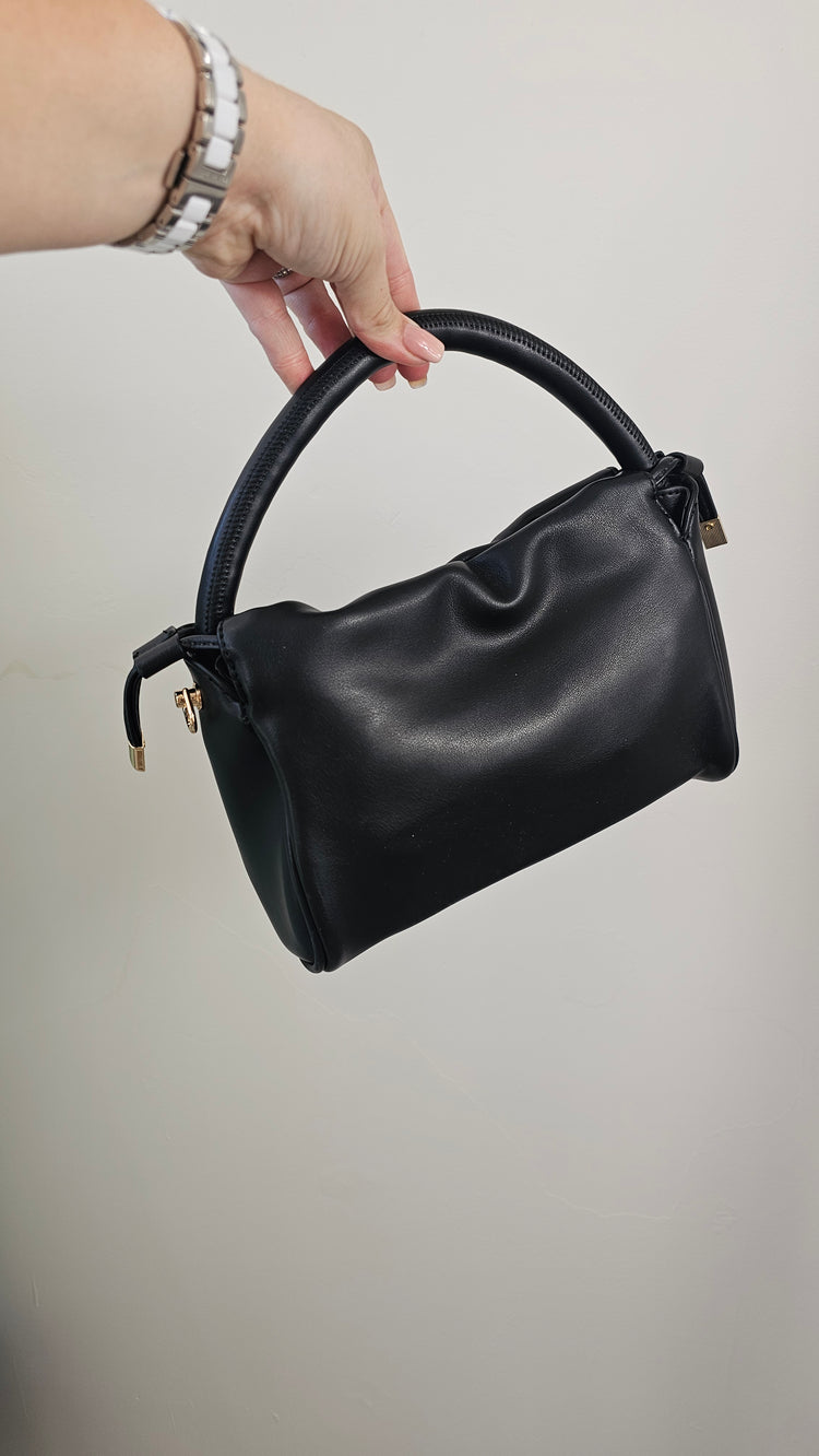 Layla ruched handbag in black