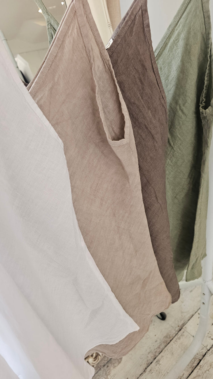 Suzie Linen Strap Top in olive