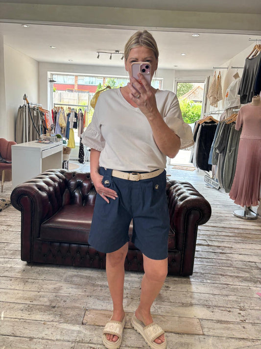 Indie Elasticated waist shorts in navy