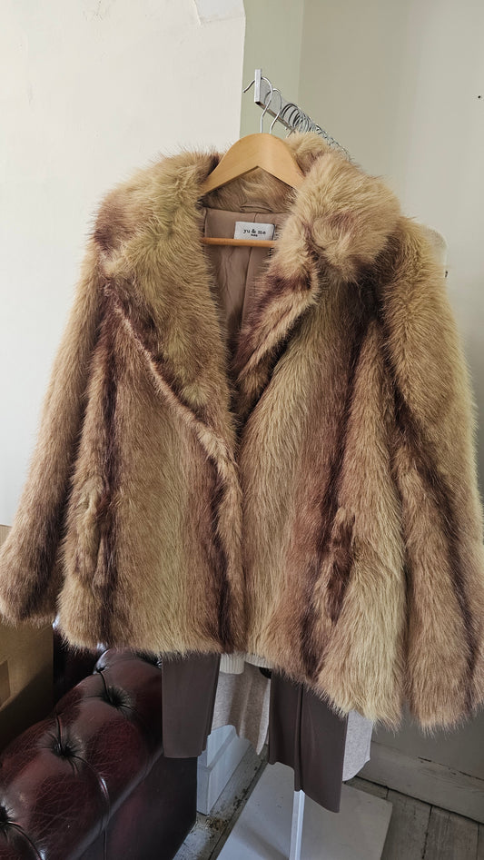Jennifer vintage style chunky faux fur jacket in camel