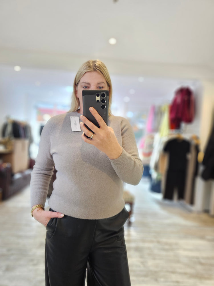 Erin supersoft crew neck knit in mocha
