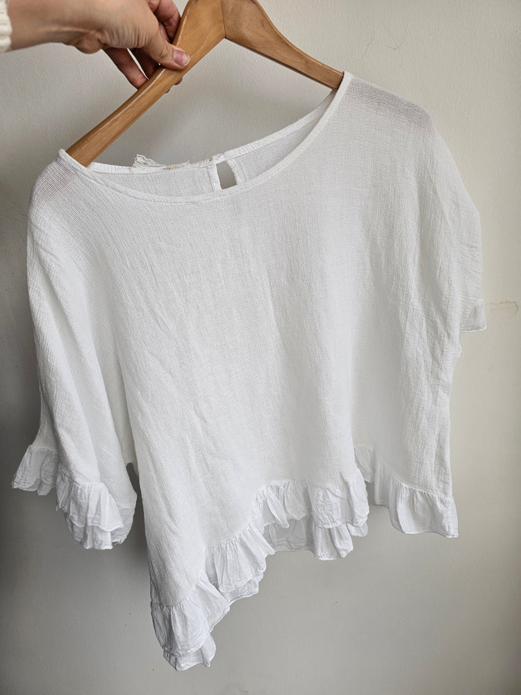 Libby linen ruffle top in white