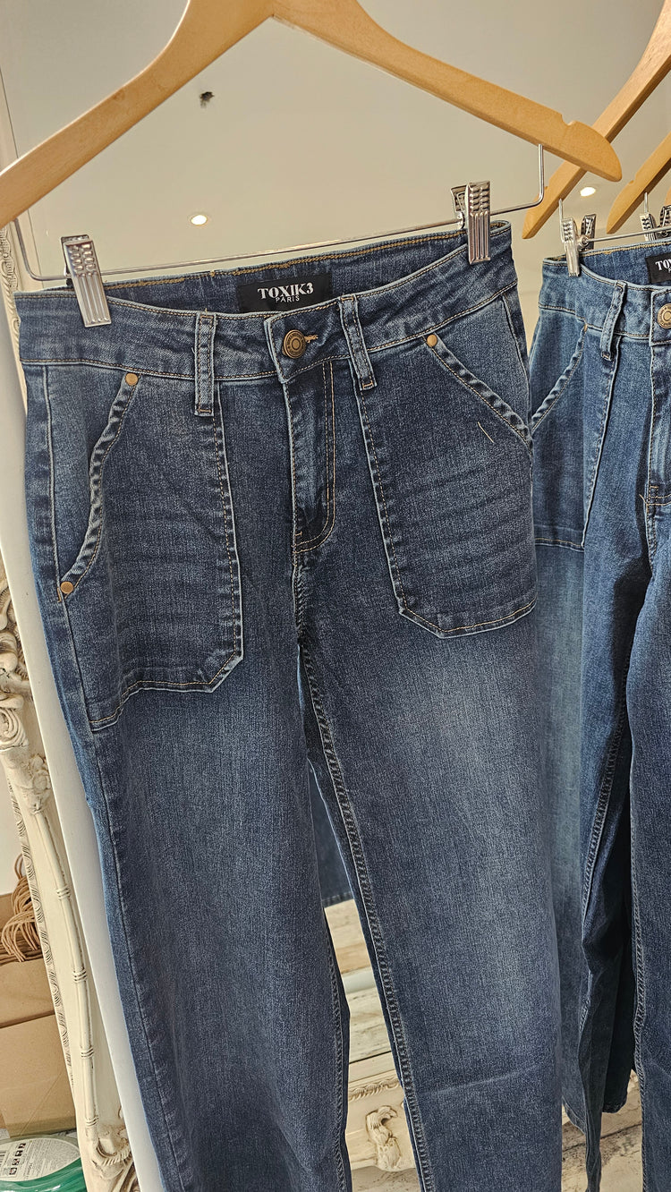 Stretchy wide leg pocket detail jeans in dark blue