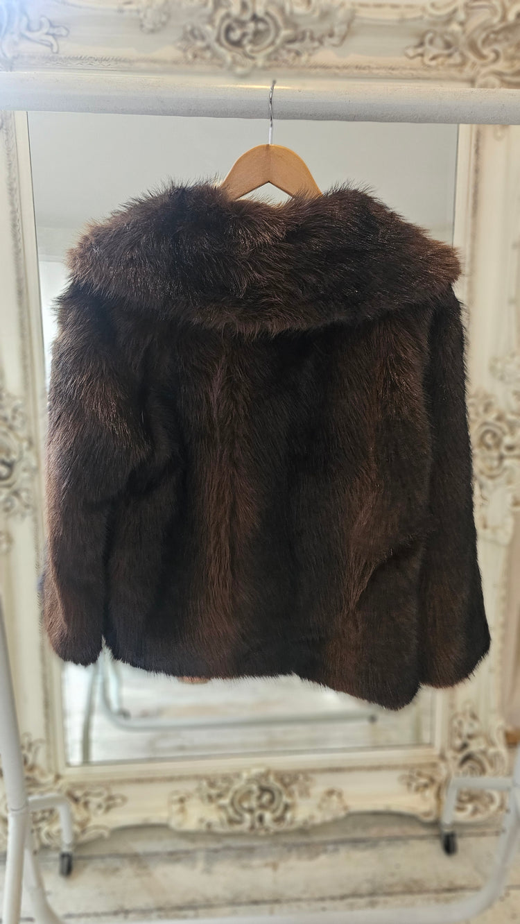 Jennifer vintage style chunky faux fur jacket in chocolate