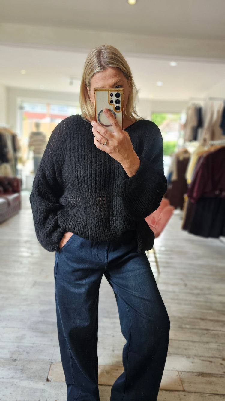 Melissa oversized jumper in black