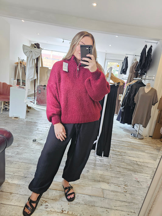 Frankie half zip balloon sleeve knitted jumper in Merlot