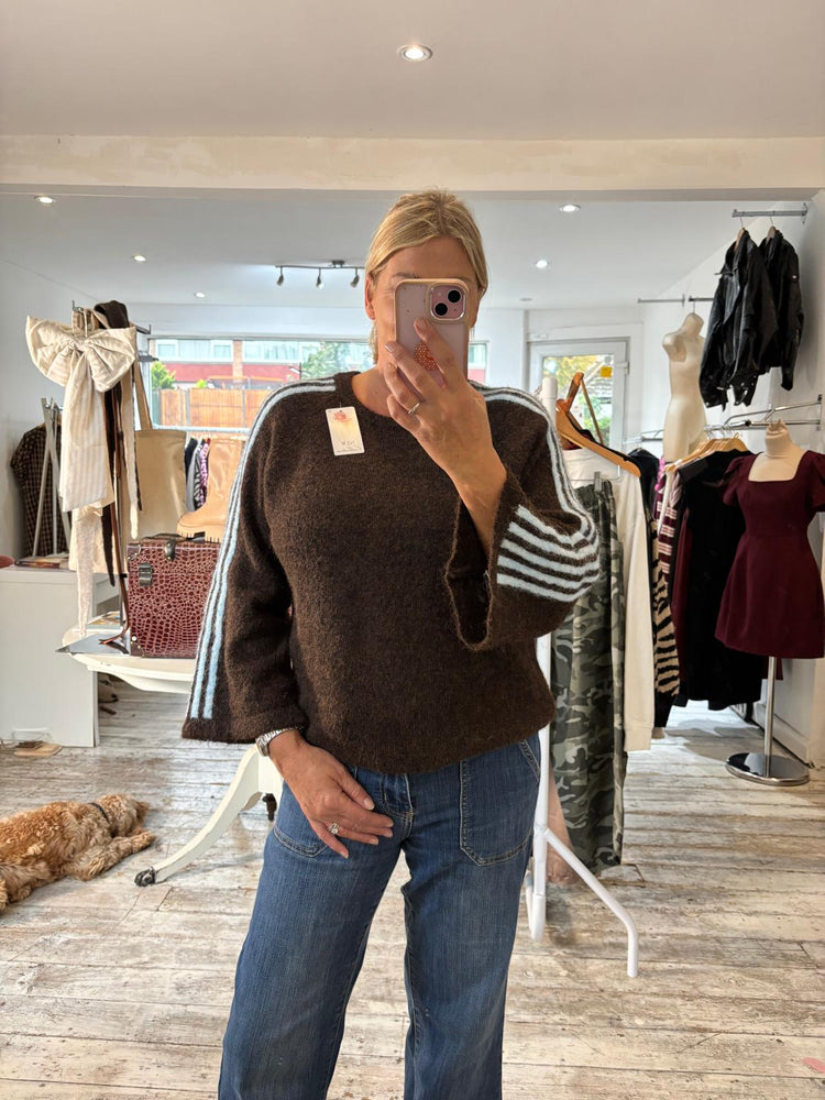Carrie STRIPED SLEEVE WOOL BLEND KNIT JUMPER IN Chocolate/blue