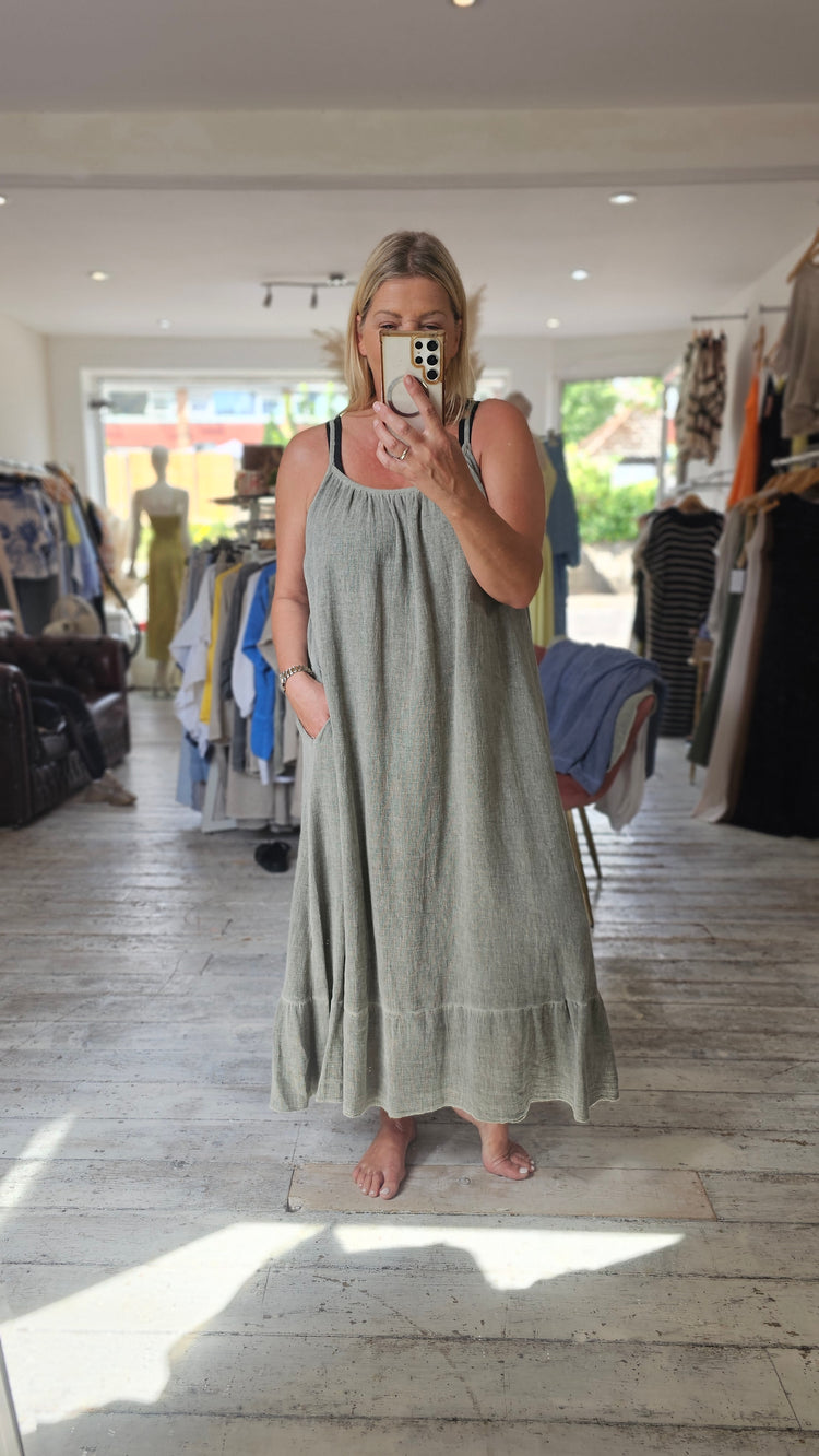 Bella Linen Blend Side Pocket Midaxi Dress in Khaki