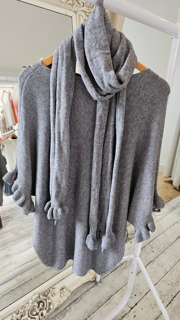 Hallie Frill Trim Light Knit with scarf in grey