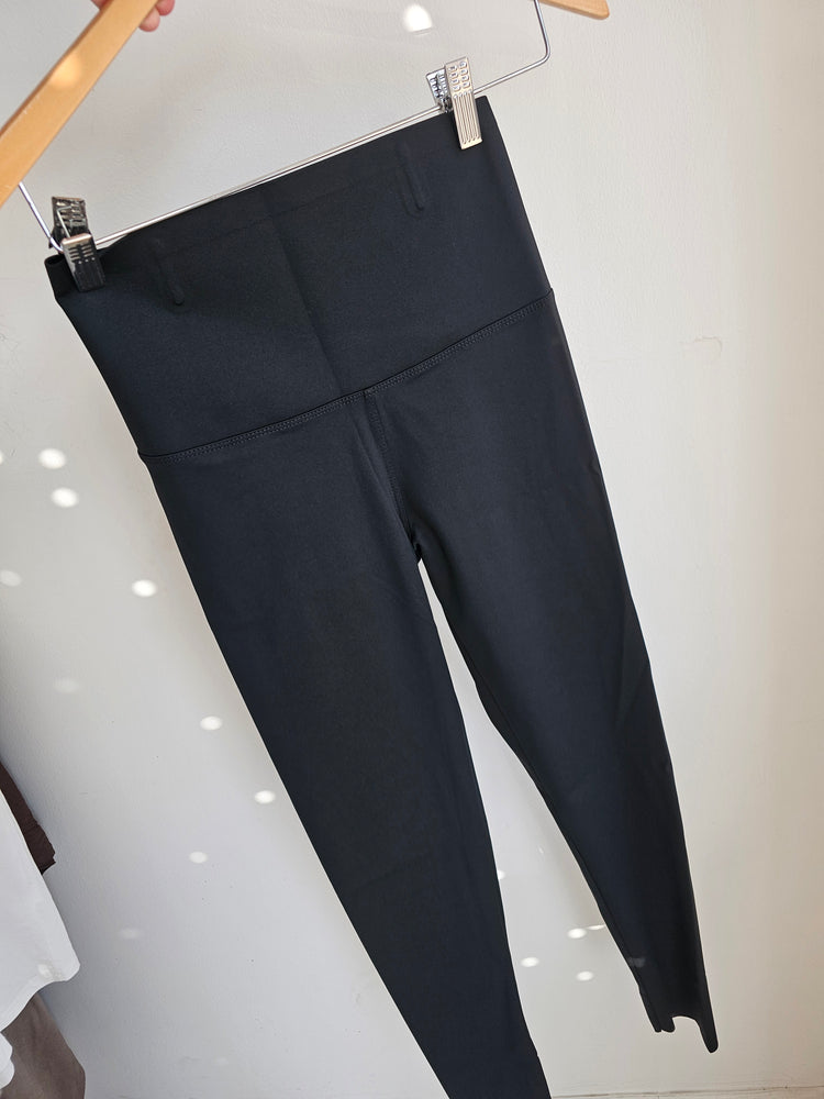 High Waisted Sculpted Energy Leggings in black