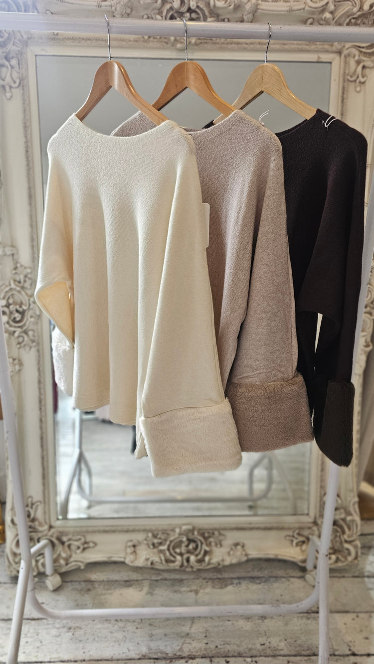 Daphne Faux Fur Sleeve Jumper in Cream