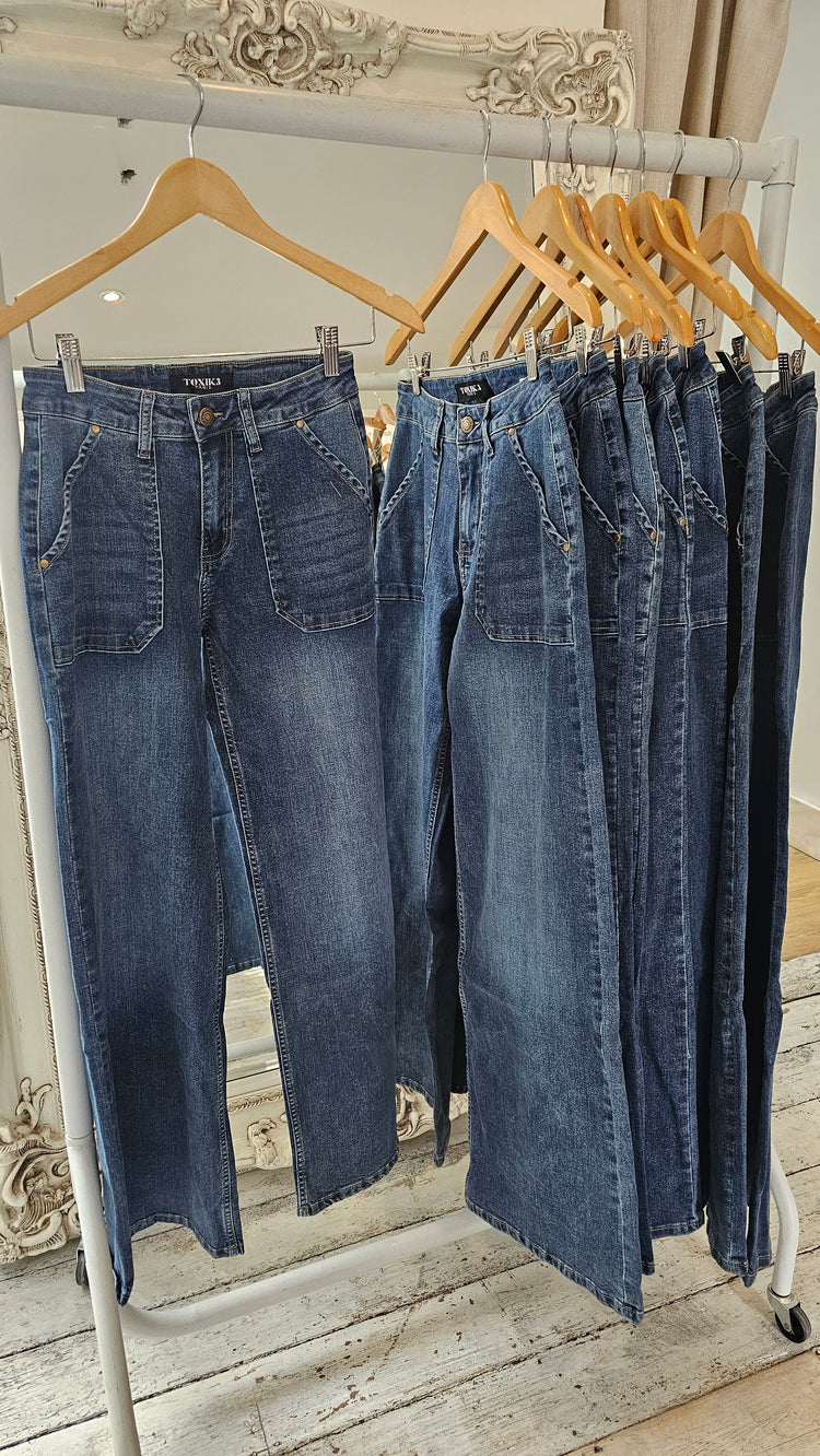 Stretchy wide leg pocket detail jeans in dark blue