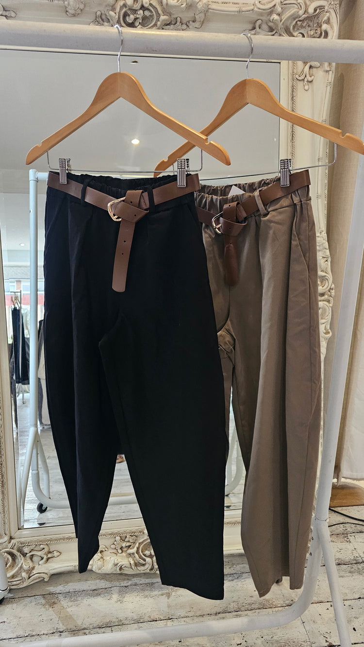 BARREL LEG MAGIC TROUSERS in black