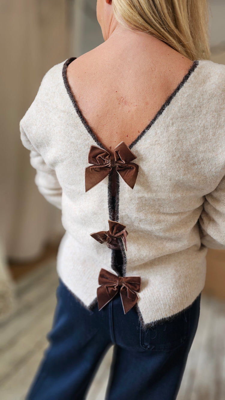 Yasmin bow back jumper in beige