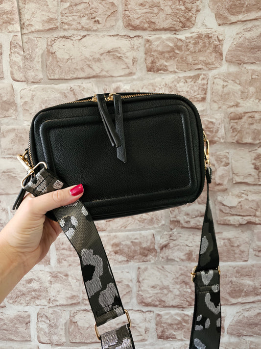 Double Zip Camera Bag with adjustable strap in Black