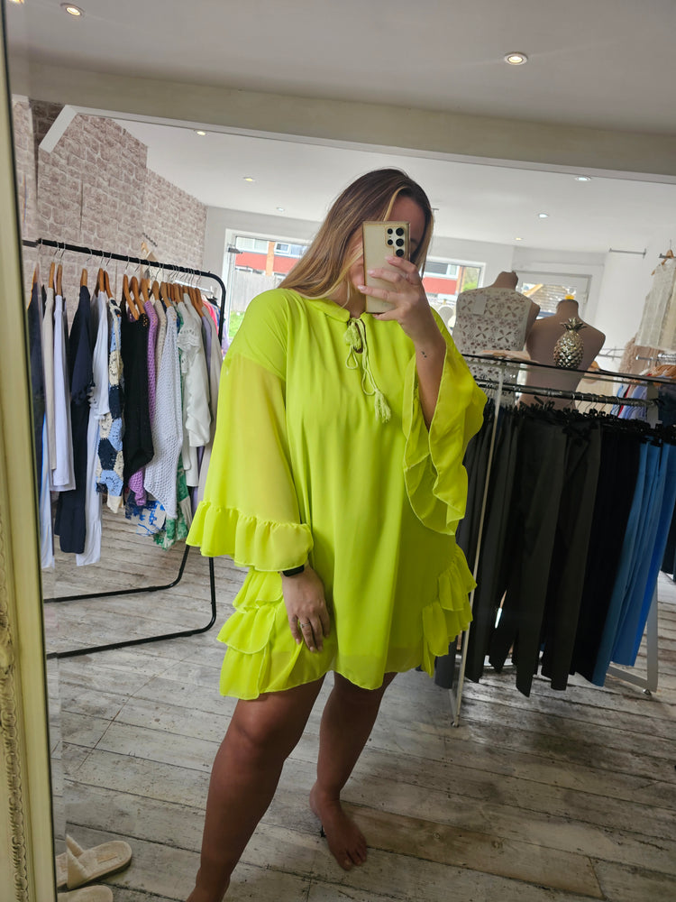 Ruffle oversized Dress in Lime