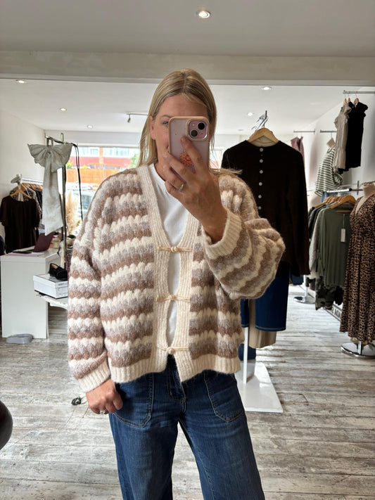 Jody Multicoloured button up knitted cardigan in beige