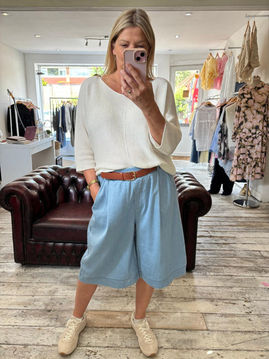 Light denim cotton Bermuda shorts
