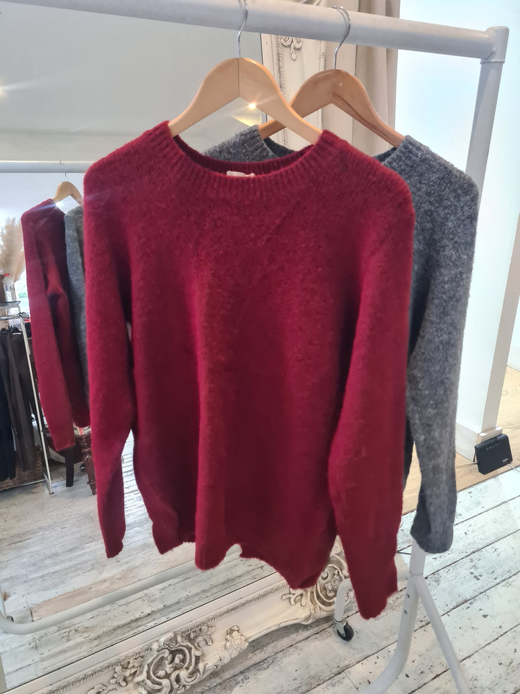 Tia Sequin bow back detail knit jumper in wine