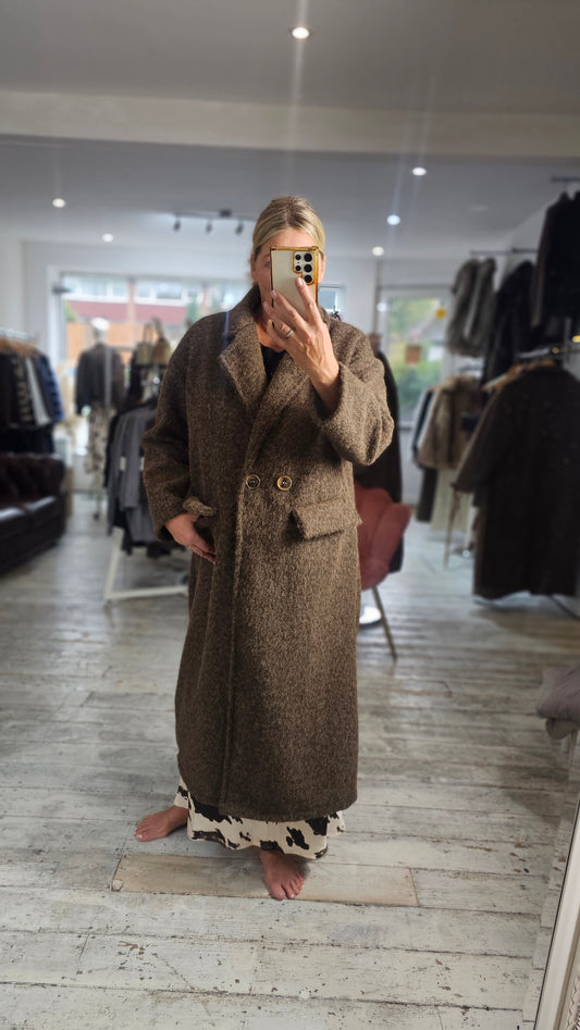 Willow Boucle Double Button Oversized Coat in Chocolate