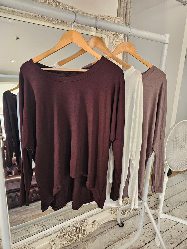 Basic high low long sleeve top in chocolate