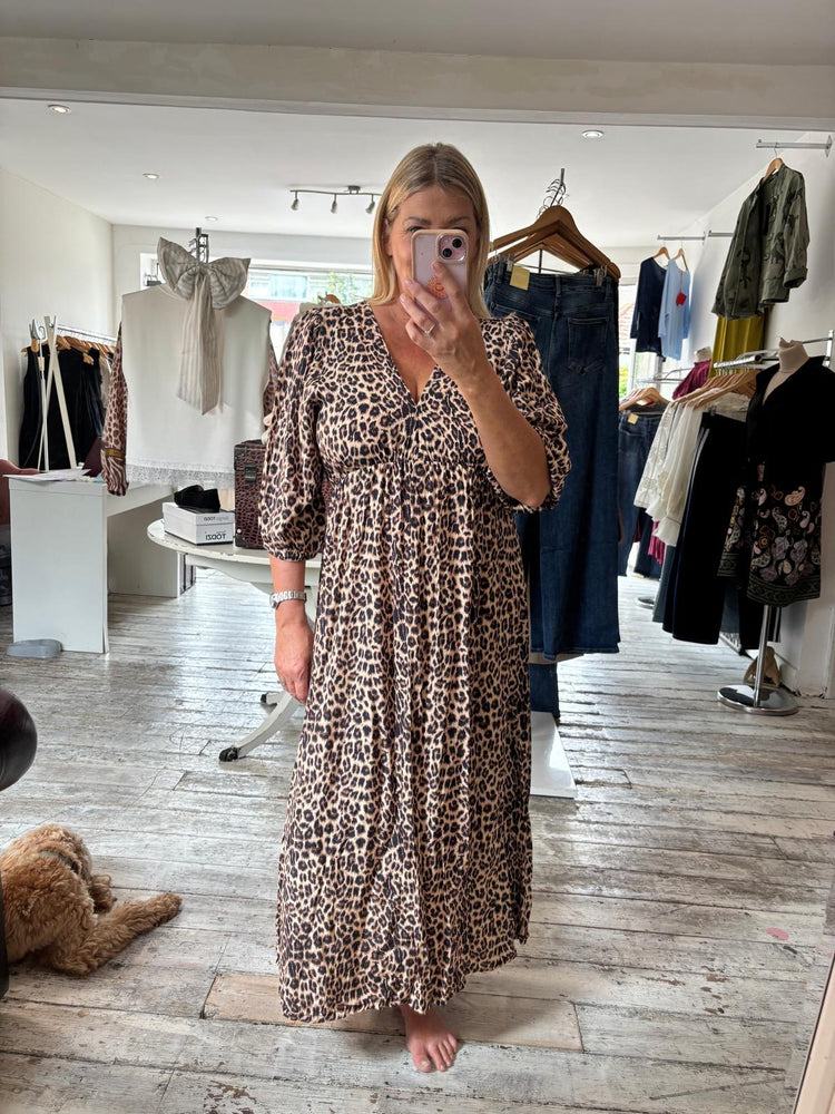 Cilla Leopard print midi dress
