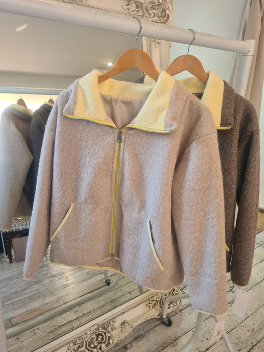 Julia collared zip through jacket in beige