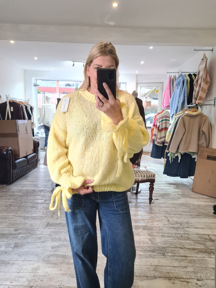Posie Tie sleeve detail knit in lemon