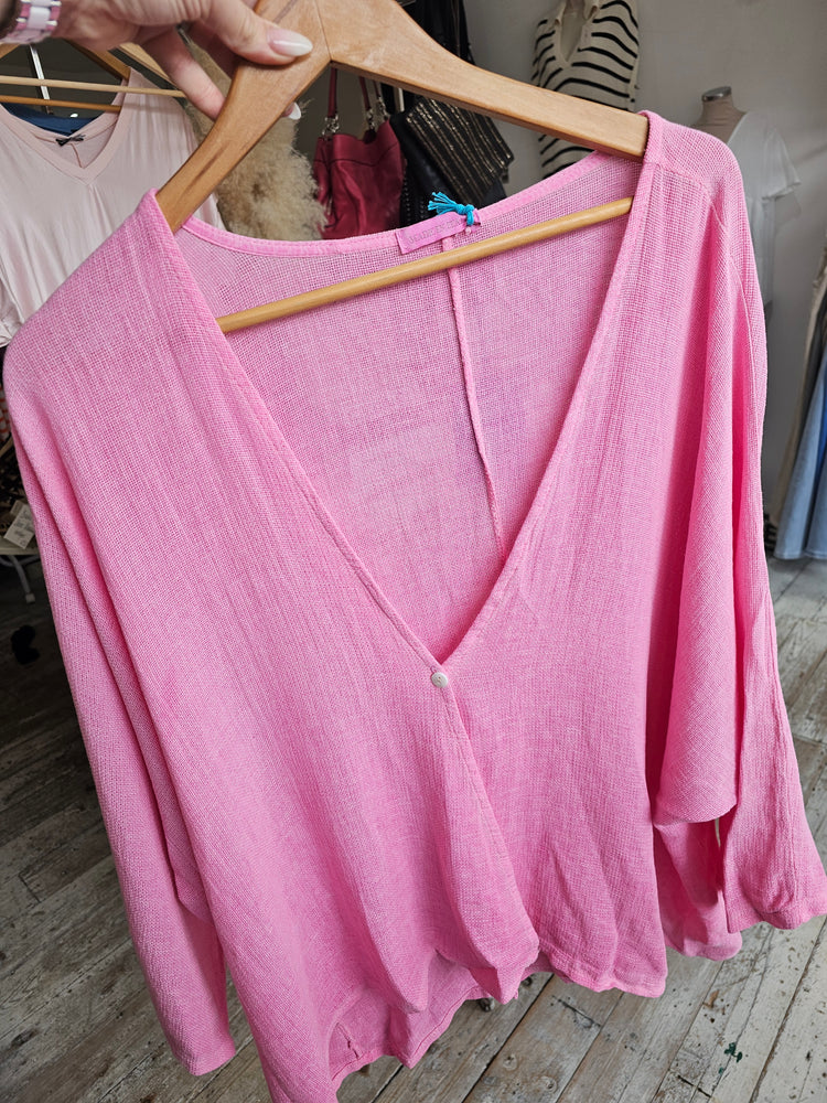 ISLA V NECK LINEN BLEND TOP IN CANDY PINK