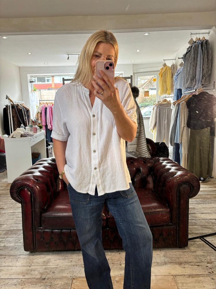 Thalia Linen Blend V Neck Top in white