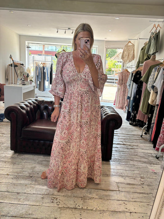 Pia Floral Midi Dress in pink