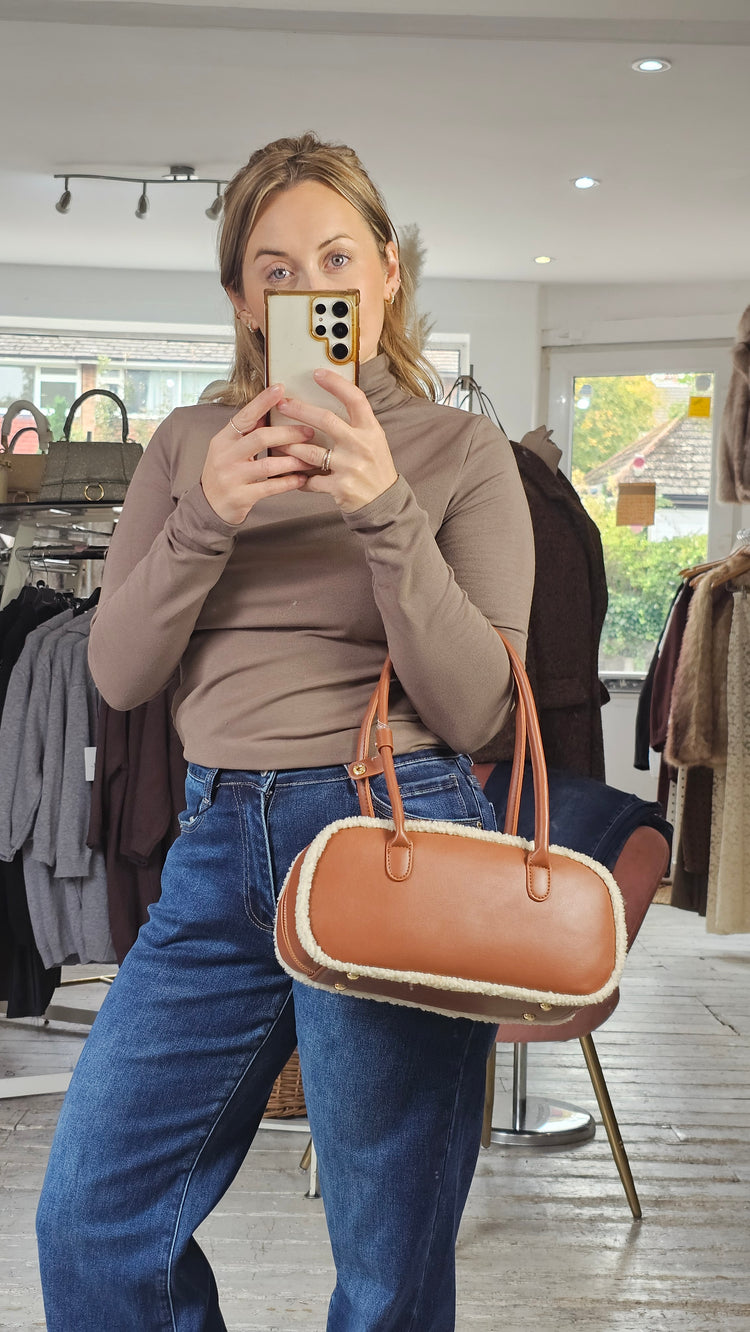 Teddie bowling bag in tan