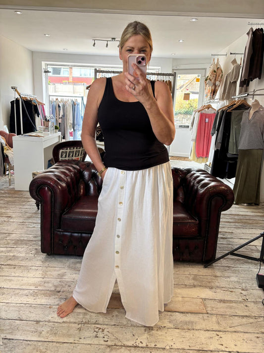 Ettie linen blend button detail skirt in white