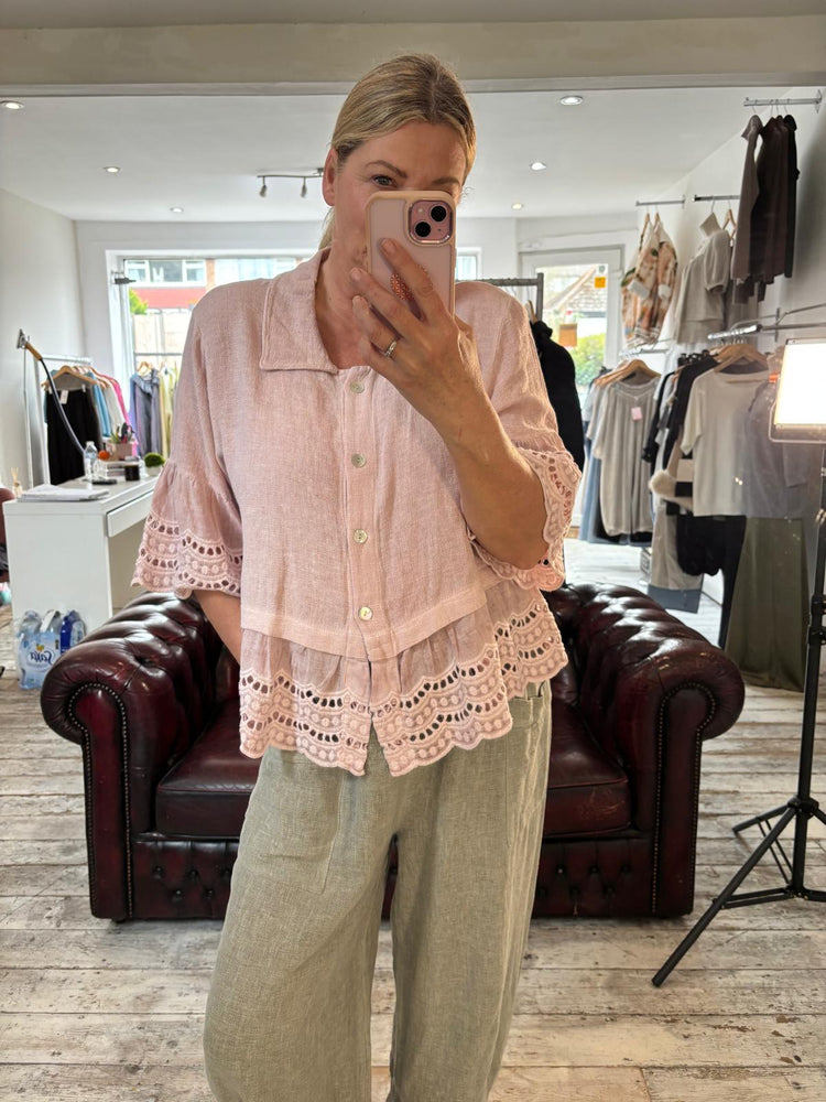 LILY LINEN BLEND ANGLAISE HEM SHIRT IN PINK