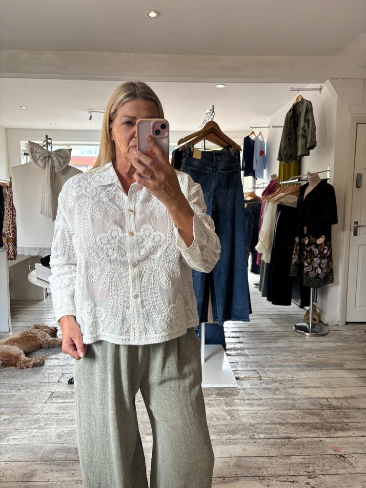 Ivy Embroidered Cotton Shirt in Ivory