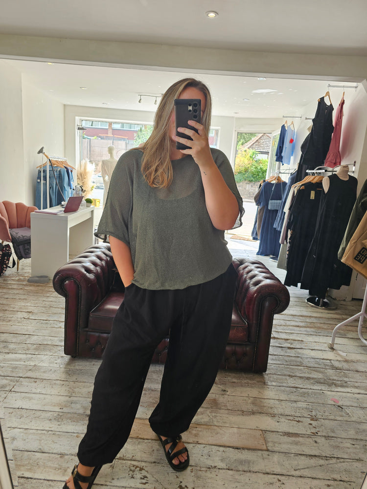 Bonnie lightweight layering knit in Khaki