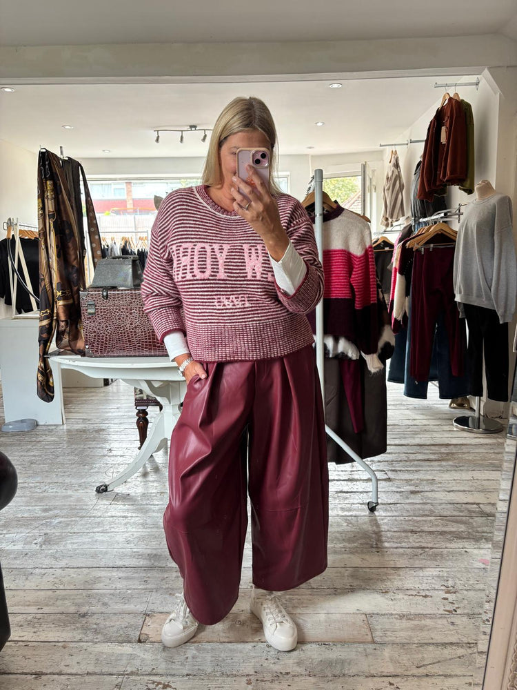 RITA LEATHER LOOK BARREL LEG TROUSER IN MERLOT