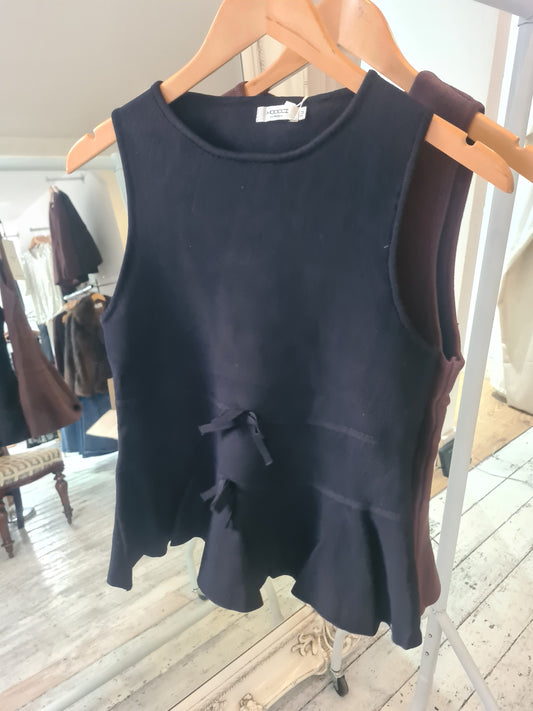 Livvy bow detail knitted peplum top in black