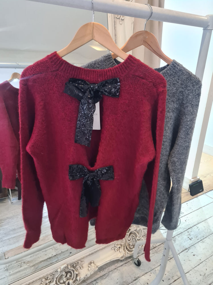 Tia Sequin bow back detail knit jumper in wine