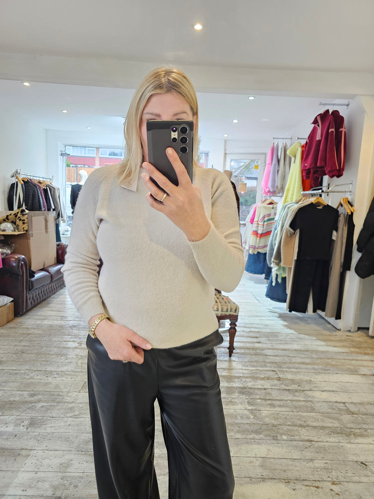 Erin supersoft crew neck knit in beige