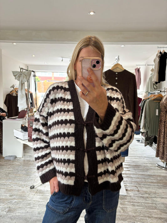 Jody Multicoloured button up knitted cardigan in chocolate