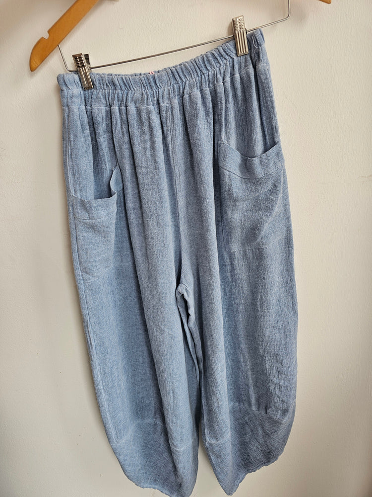 OLIVE LINEN BLEND FRONT POCKET TROUSER IN light denim blue