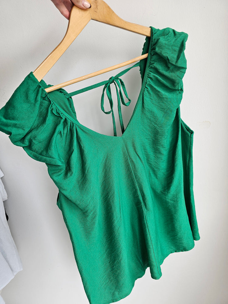 Freya tie back puff sleeve top in green
