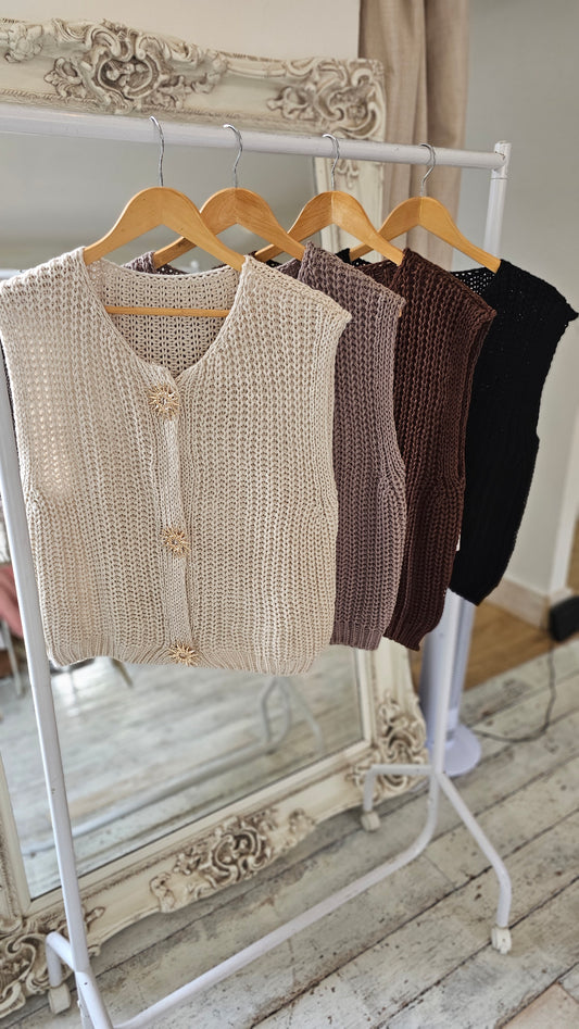 Sofia Brooch detailed knitted waistcoat in beige
